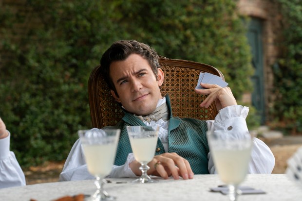 Bridgerton. Luke Thompson as Benedict Bridgerton in episode 302 of Bridgerton. Cr. Liam Daniel/Netflix © 2024